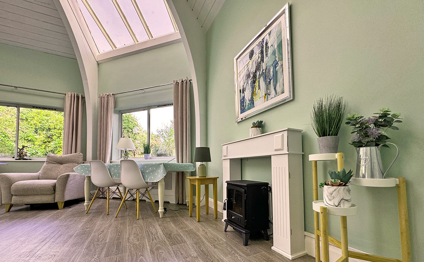 LANGLEY LODGE HOME SLIDER 2